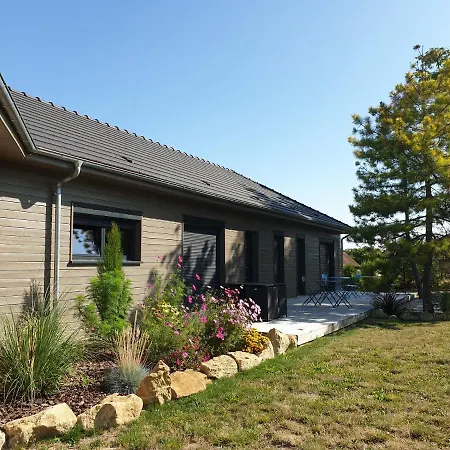 Cosy Wood House Bed & Breakfast Laubressel