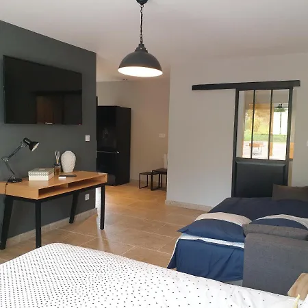Cosy Wood House Couette-café