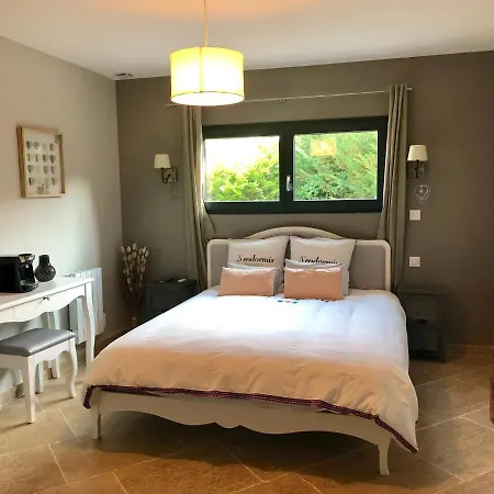 Cosy Wood House Couette-café 3*