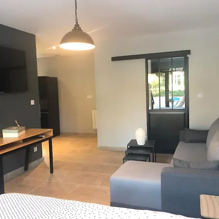 Bed & Breakfast Cosy Wood House