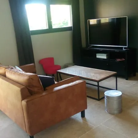 Bed & Breakfast Cosy Wood House