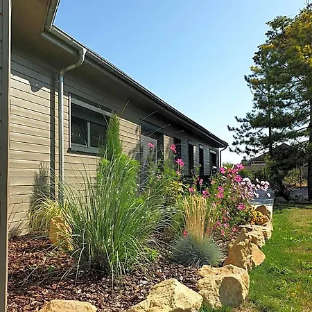 Bed & Breakfast Cosy Wood House Laubressel