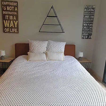 Cosy Wood House Bed & Breakfast 3*