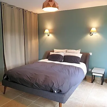 Bed & Breakfast Cosy Wood House Laubressel