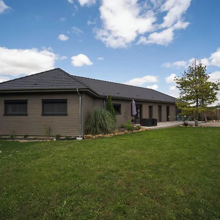 Cosy Wood House Bed & Breakfast 3*