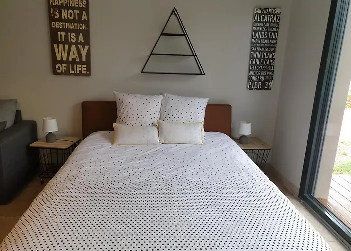 Bed & Breakfast Cosy Wood House Laubressel