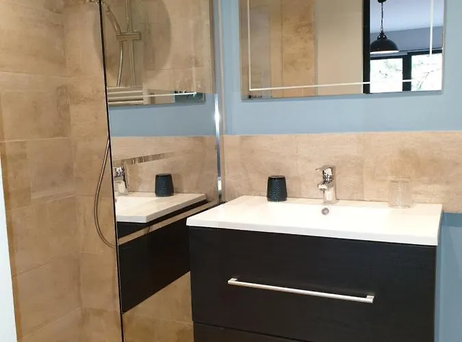 Cosy Wood House Bed & Breakfast 3*